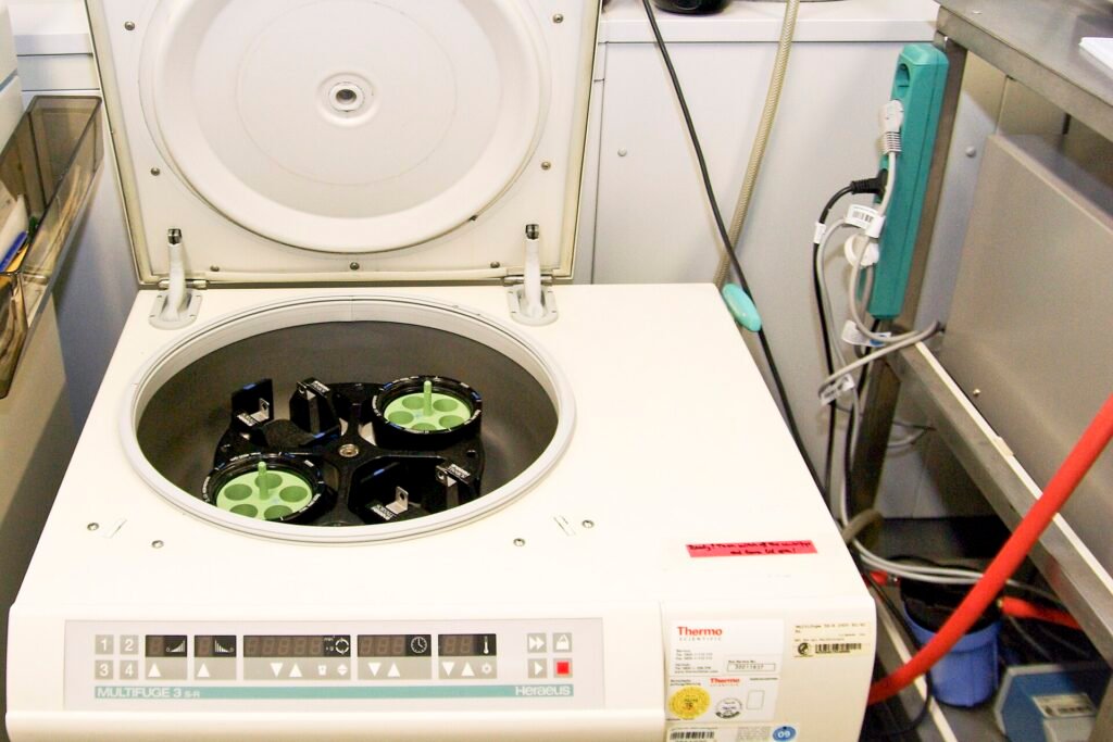Heraeus Multifuge 3SR centrifuge 3, laboratory equipment used to process blood samples