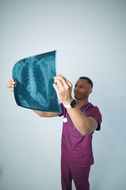Healthcare worker in a consultation, representing interpreter and language support